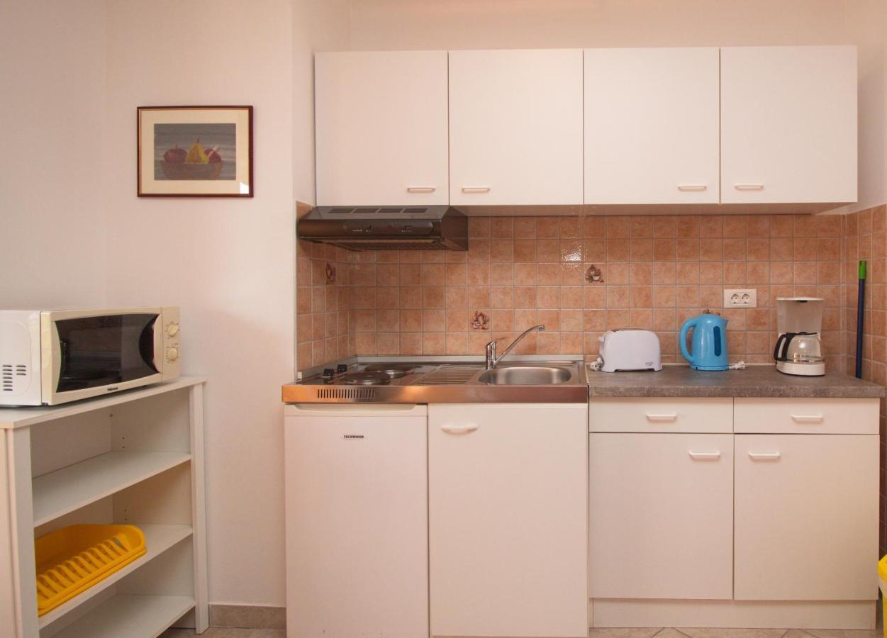 Apartments Lidija Ровинь Экстерьер фото