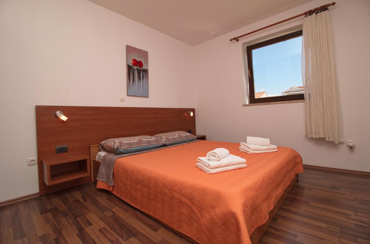 Apartments Lidija Ровинь Экстерьер фото