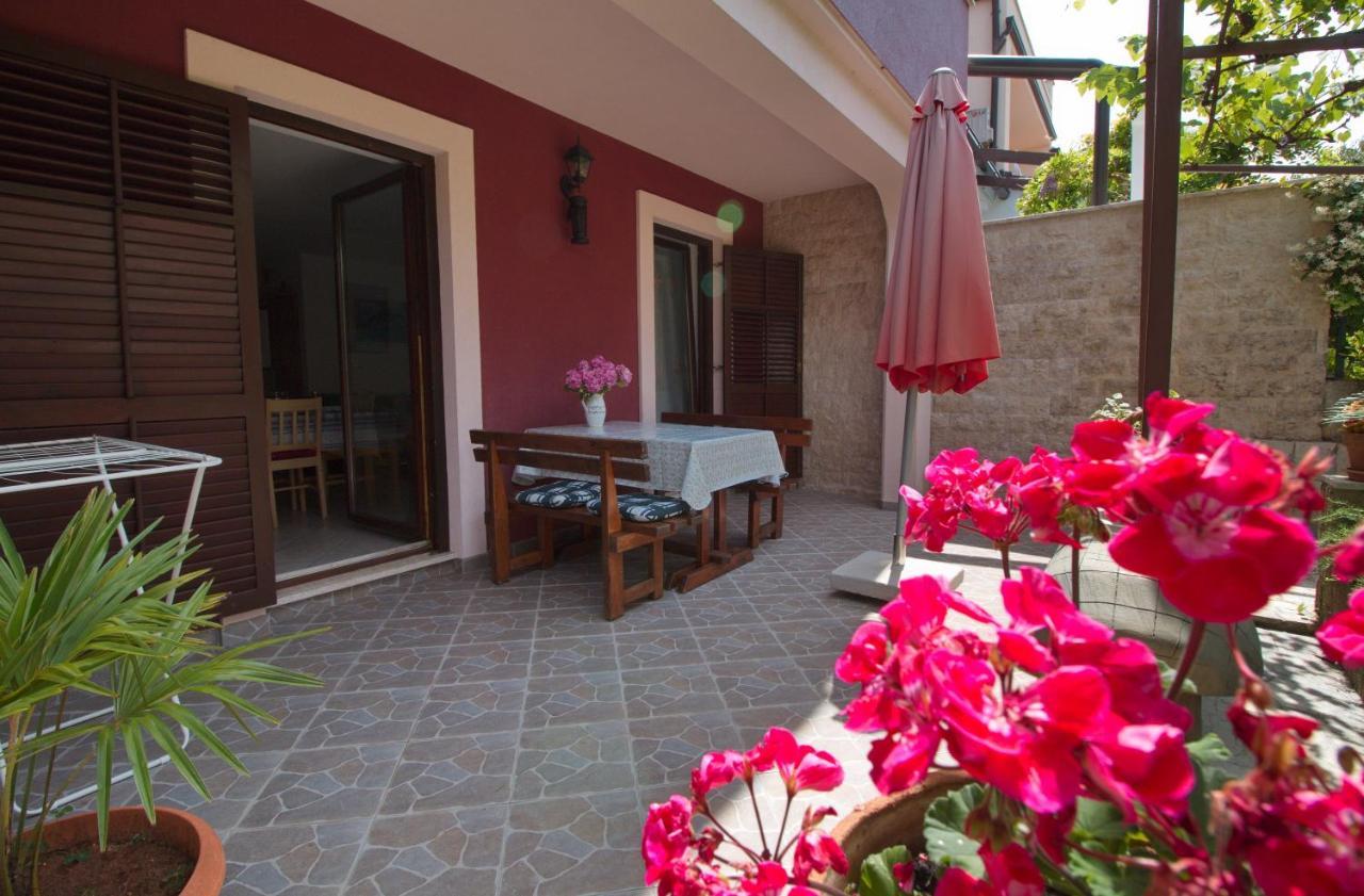 Apartments Lidija Ровинь Экстерьер фото