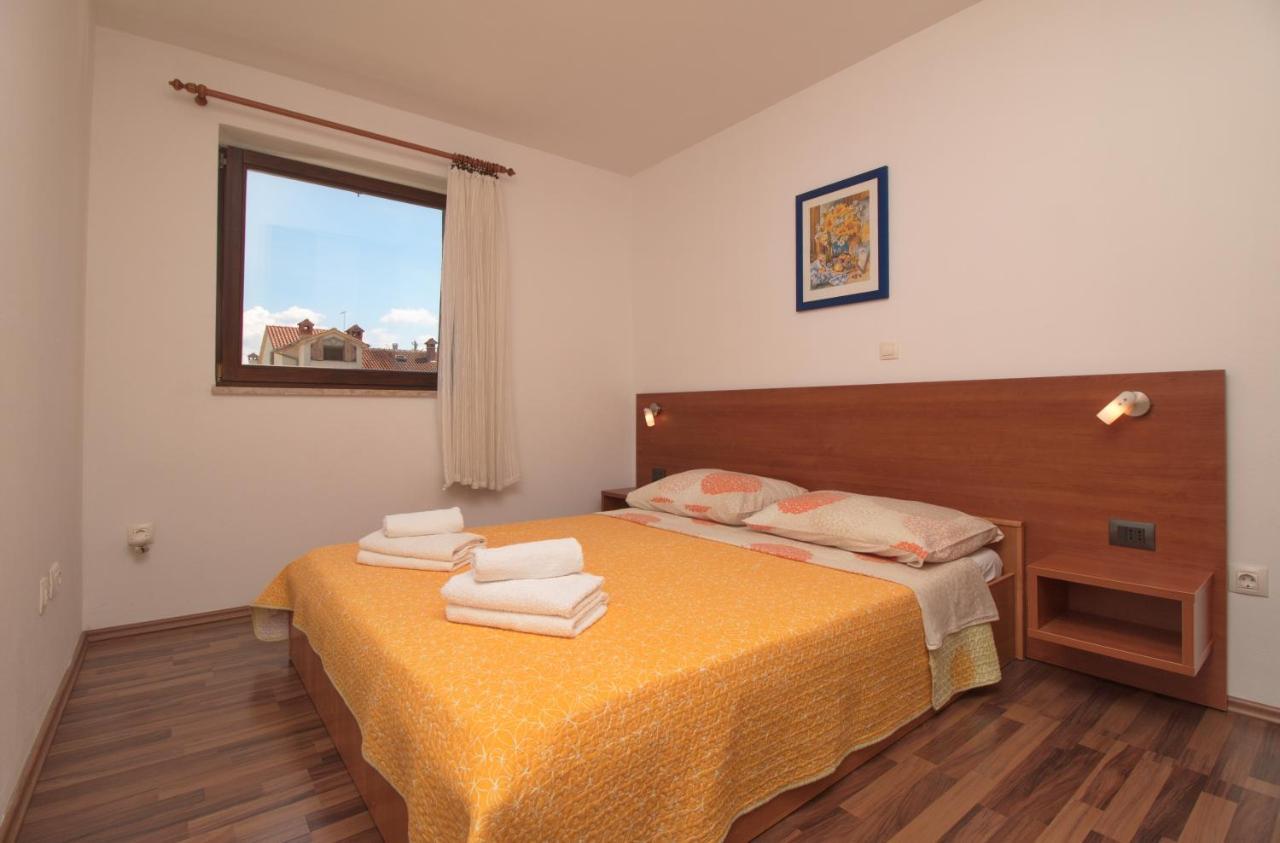 Apartments Lidija Ровинь Экстерьер фото